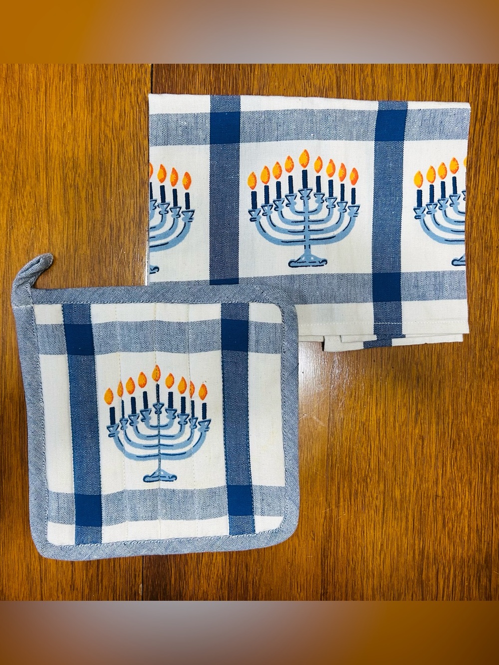 Hanukah pot holder and tea towel set